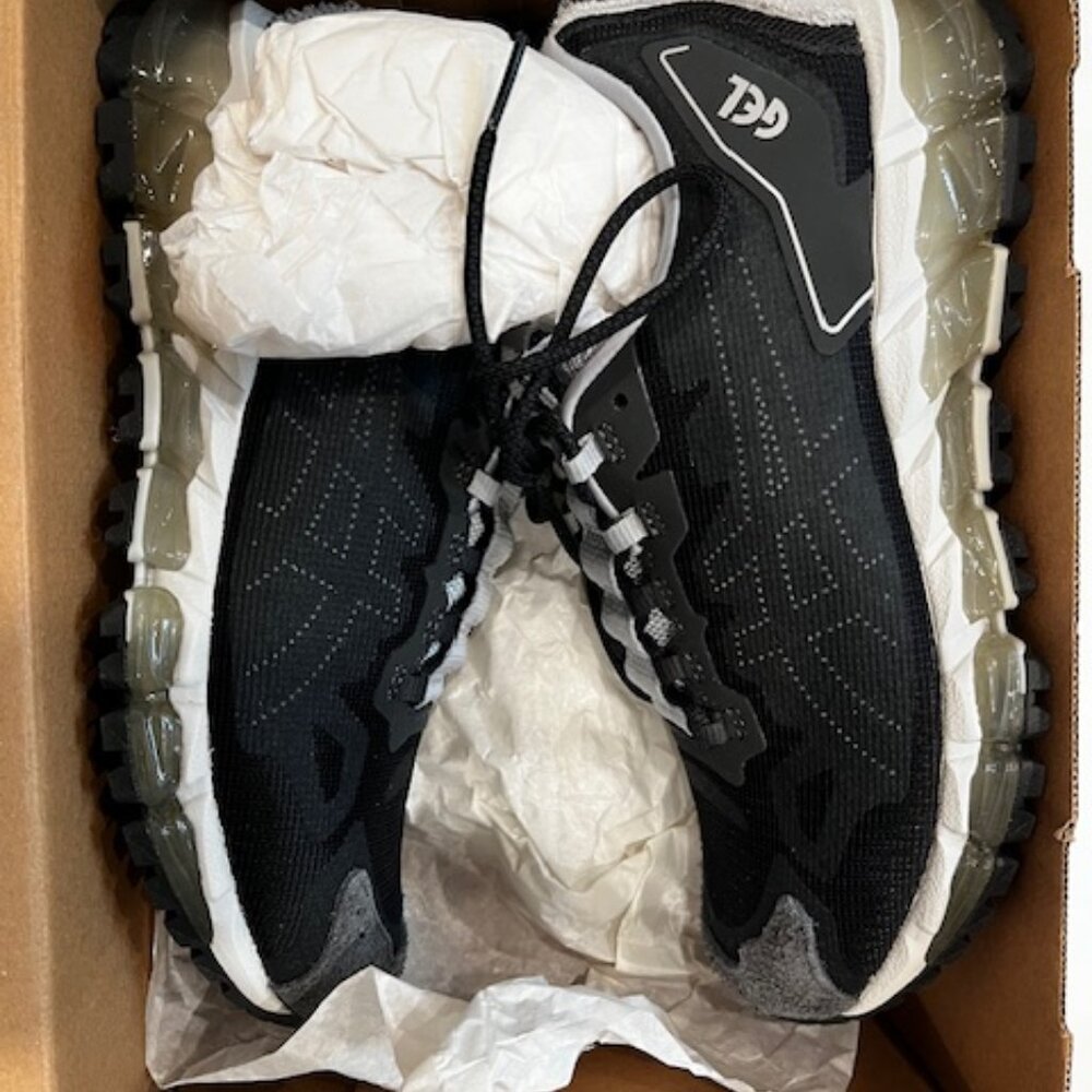 NEW ASICS GEL-Quantum 360 Women’s Sneakers – Size 8